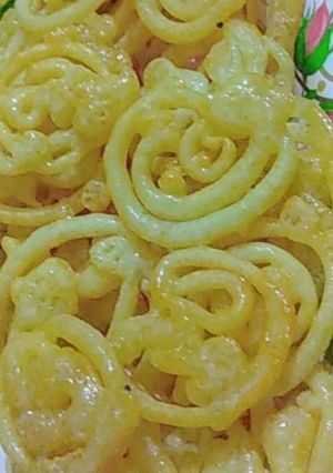 صورة لوصفة زلابيه بس على طريقتي😉