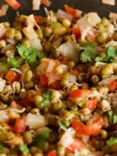 ફણગાવેલું કઠોળ (sprouts Kathol Recipe in Gujarati) રેસીપી મુખ્ય ફોટો