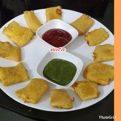 A picture of Paneer Pakoras.
