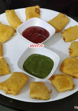 A picture of Paneer Pakoras.