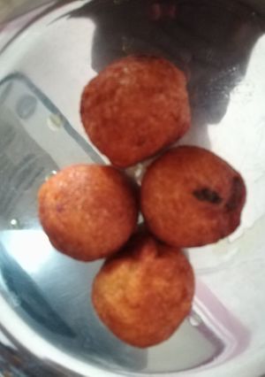 A picture of Masala Bread Balls.