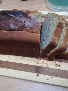 A picture of Banana-lemon cake.