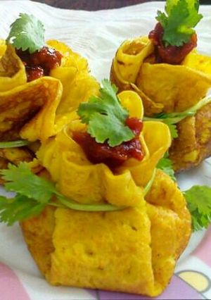 A picture of Moong dal chila potali.