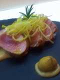 Filetto di maiale con crema di castagne e porro fritto