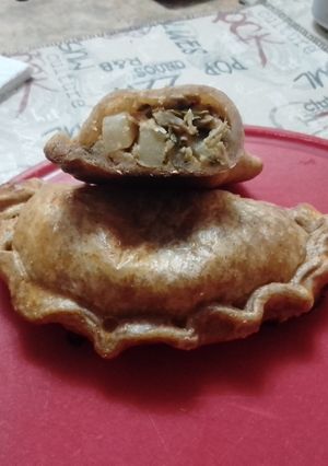 Una foto de Empanadas Integrales de Merluza en lata
