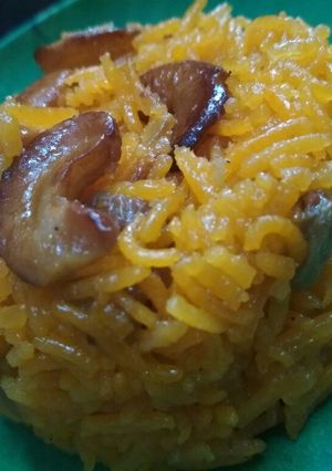 A picture of Meethe peele chawal.