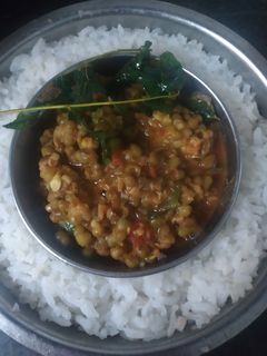 મસાલા મગ (Masala Moong Recipe In Gujarati) રેસીપી મુખ્ય ફોટો