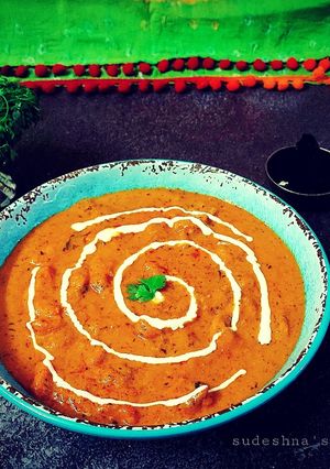 A picture of Butter Chicken 🍗🍗.