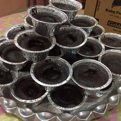 A picture of Chocolava cake.