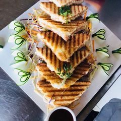 A picture of Grilled sandwich.