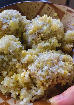 Hình của món Xôi khúc ở Nhật Bản.