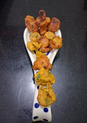 A picture of Sponge Gourd Fritters.