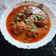 A picture of Kele ka kofta.
