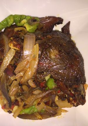 A picture of Peppered chicken.