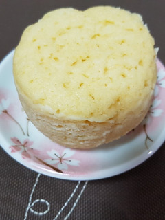 A picture of Coconut Keto Cake in the Microwave.