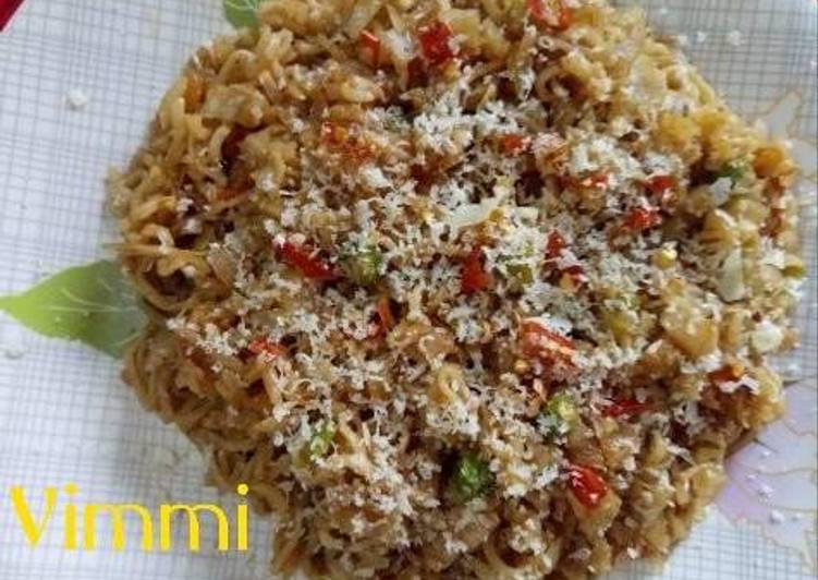 Recipe of Ultimate Cheese schezwan Noodles