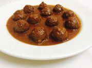 A picture of black pepper cooking oil
