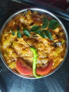 દૂધીનું રજવાડી શાક (dudhi nu shaak recipe in Gujarati) રેસીપી મુખ્ય ફોટો