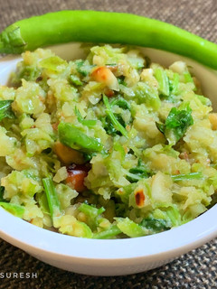 A picture of Green Chilli Thecha.