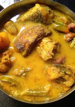 আলু বেগুন দিয়ে শোল মাছের ঝোল (alu begun diye shol macher jhol recipe in bengali) রেসিপির প্রধান ছবি