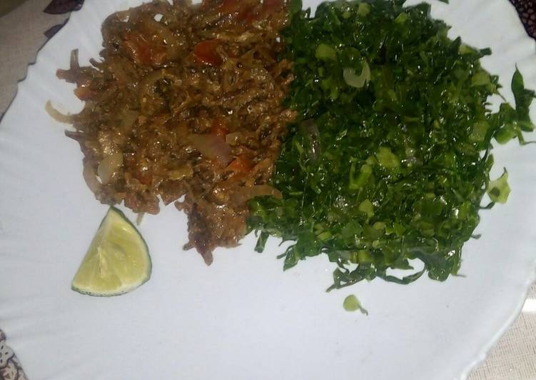 Fried omena with greens