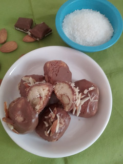 A picture of Coconut cookies.