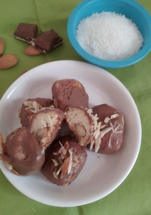 A picture of Coconut cookies.