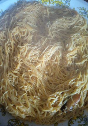 A picture of Gollof spaghetti.
