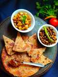 ড্রাই ফ্রুট প্রোটিন পারাটা(Dry fruits Protein paratha recipe in Bengali)