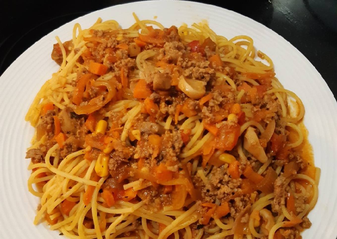 Espaguetis con carne molida