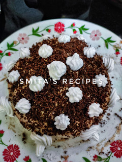 ओरिओ बिस्कीट केक (oero biscuit cake recipe in marathi) रेसिपी चे मुख्य फोटो
