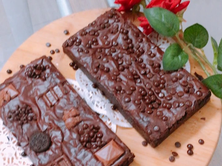 Langkah Gampang Menyiapkan Resep Brownie Triple Chocolate Fudge shiny anti gagal yang Bikin Ngiler Anti Ribet, Uenak Banget