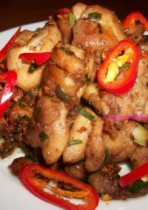 Une photo de Poulet Sauté à L'ail, à la chinoise