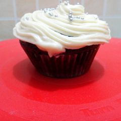 Red Velvet Cupcakes - Vegan A picture of Red Velvet Cupcakes - Vegan.