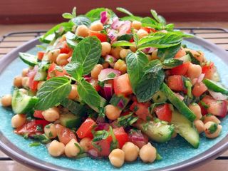 سالاد نخود🥗سالاد مدیترانه ای