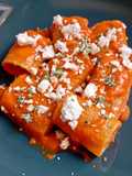 Paccheri con Crema di Peperoni Rossi, Feta e Timo Fresco