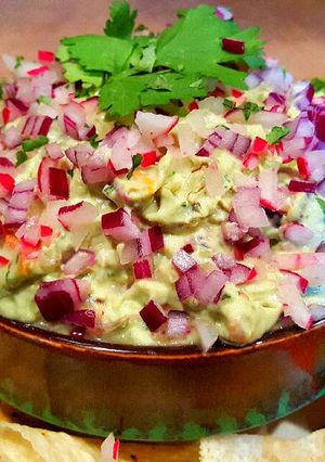A picture of Mike's Creamy Avocado Dip & Spread.