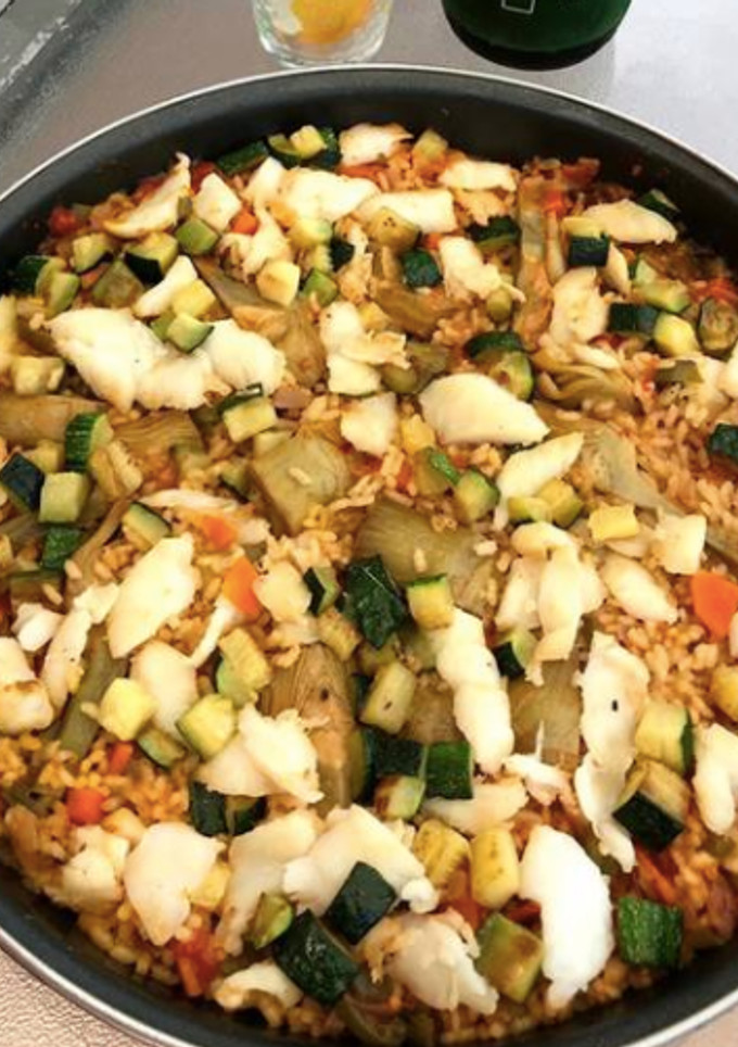 Una foto de Arroz de bacalao con verduritas