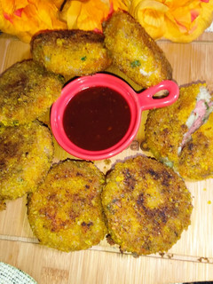 A picture of Cheese Mashed Potato Dipper With Kurkure Ka Toofani Chaska 🧀.