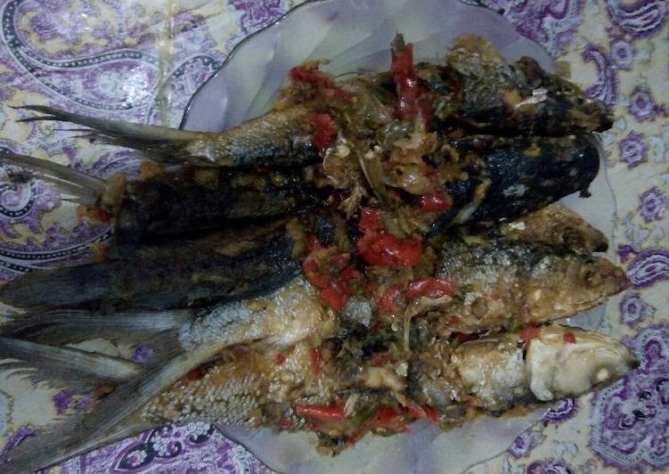 Bandeng lele pedas manis