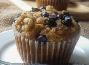 Gambar Banana Walnut Chocolate Chip Muffin
