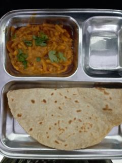 सेव टमाटर (Sev Tamatar recipe in Hindi) रेसिपी मुख्य फोटो
