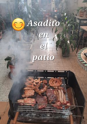 Una foto de Domingo: se cocino algo rico... asadito