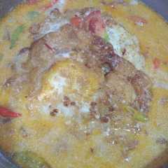 รูปของ Telur kuah santan pedas