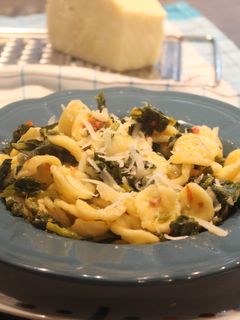Foto di Orecchiette con pancetta,cime di rapa e 'nduya