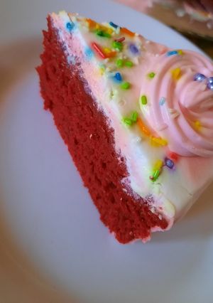 A picture of Eggless Red Velvet Cake.