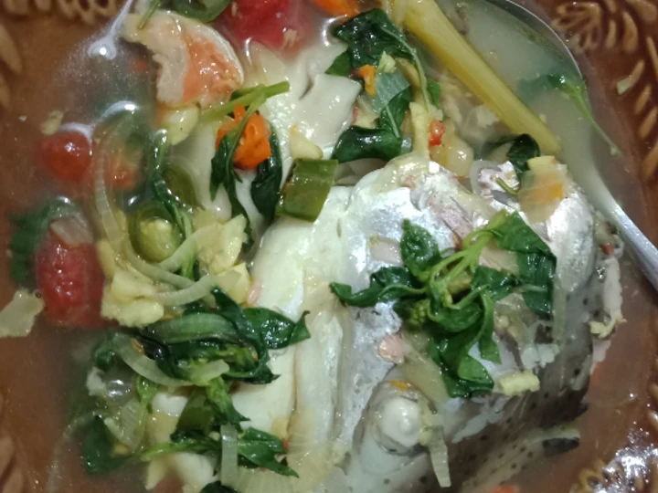 Langkah Gampang Menyiapkan Resep Sop Kepala Ikan Salmon yang Bisa Manjain Lidah Anti Ribet, Uenak Banget