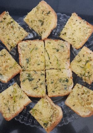 A picture of Crispy Garlic Bread.