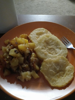 A picture of Fried Potatoes and Zucchini.