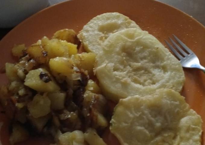 Recipe of Perfect Fried Potatoes and Zucchini